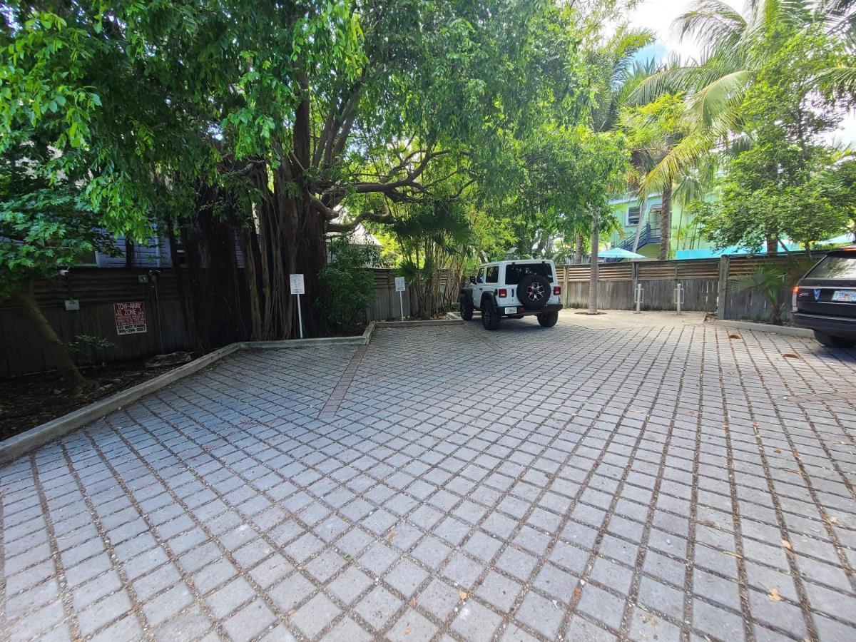 Duval Street Suite W Parking And Pool Key West Ngoại thất bức ảnh