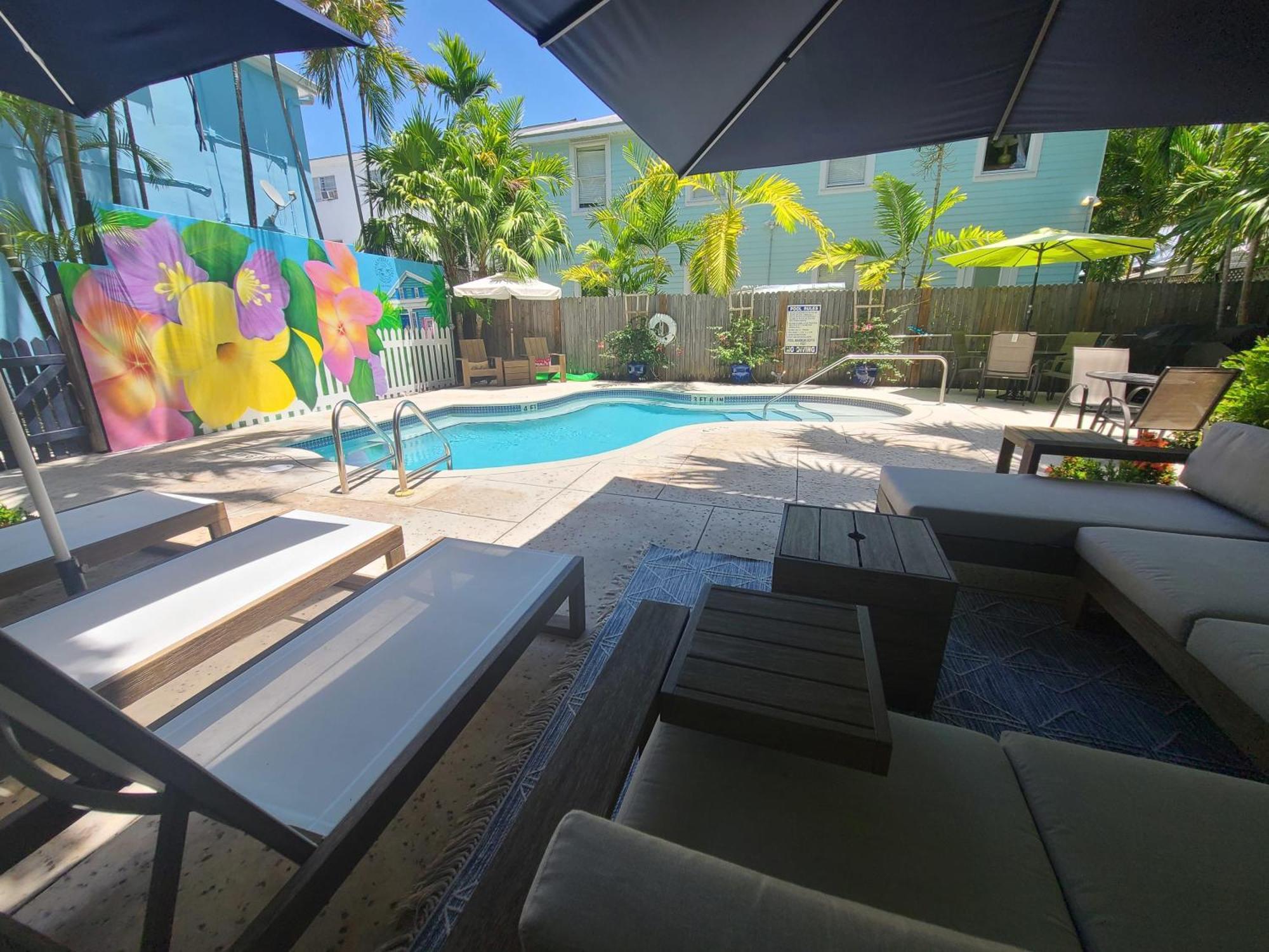 Duval Street Suite W Parking And Pool Key West Ngoại thất bức ảnh
